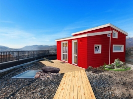 Модульный скандинавский домик красного цвета