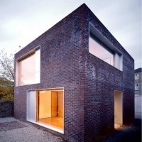 Дом в кубическом стиле из газобетона