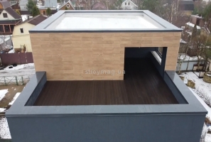 Монтаж террасы ДПК на крыше частного дома