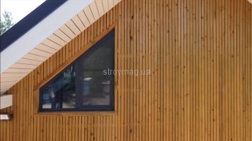 Фасад из деревянных реек (реечный)